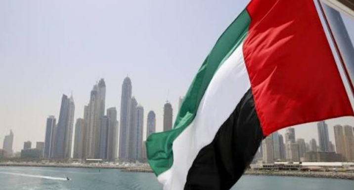 الإمارات تتصدى لهجوم بطائرات مسيرة وصواريخ إيرانية في الفجيرة