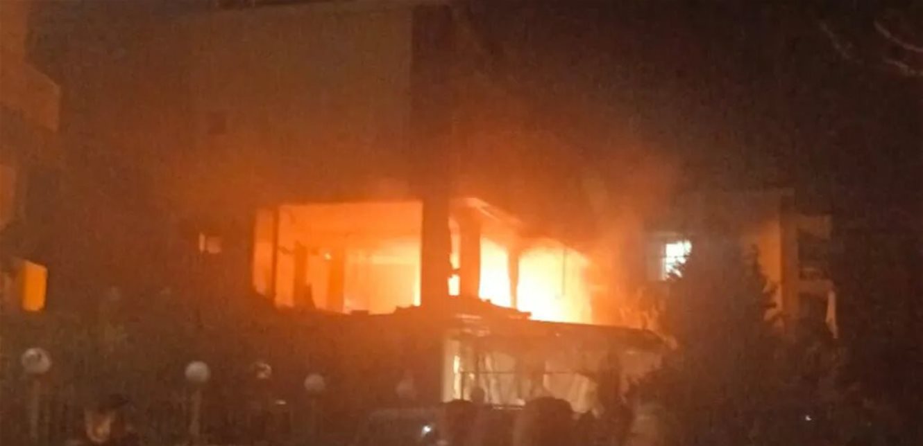 وقف النار مع ايران اولا