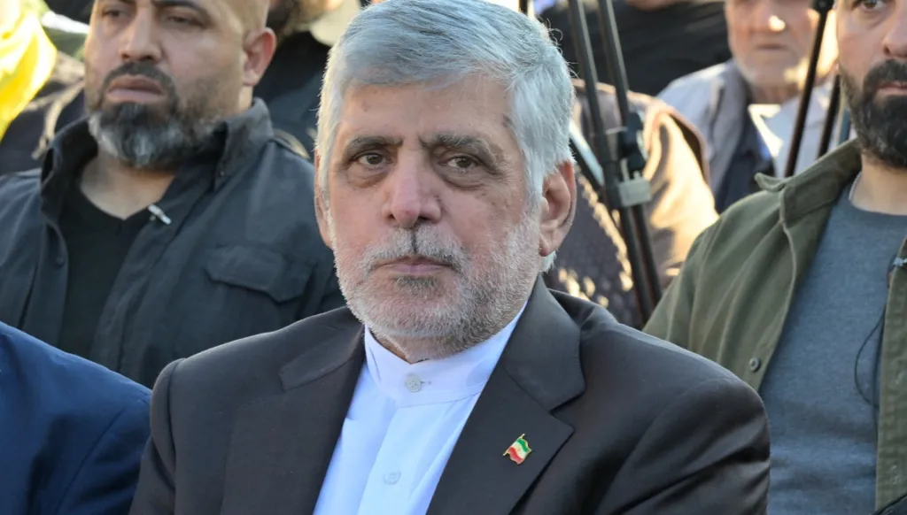 لماذا حضر الشيباني احتفال السفارة ولم يتكلم؟